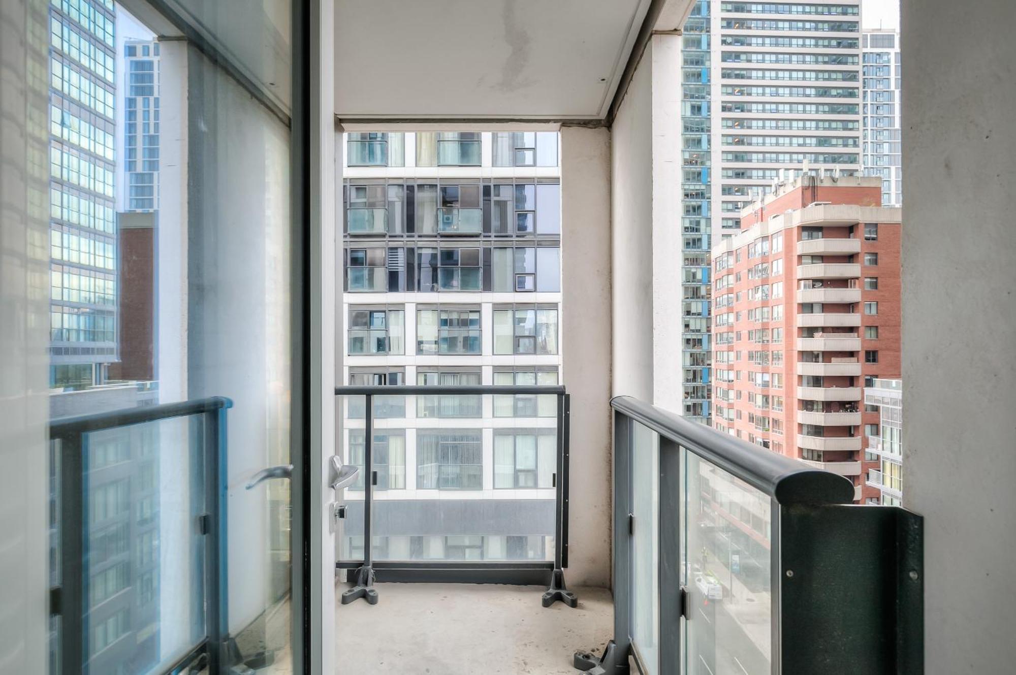 Panorama Suites Downtown Toronto Eksteriør billede